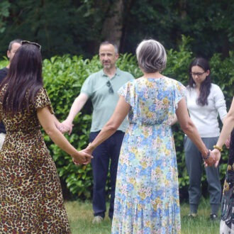 Groupe en cercle